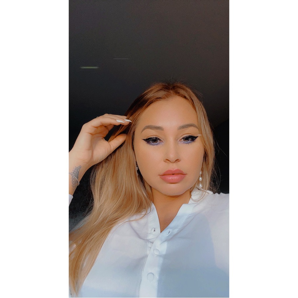 Meet your Posher, Cara